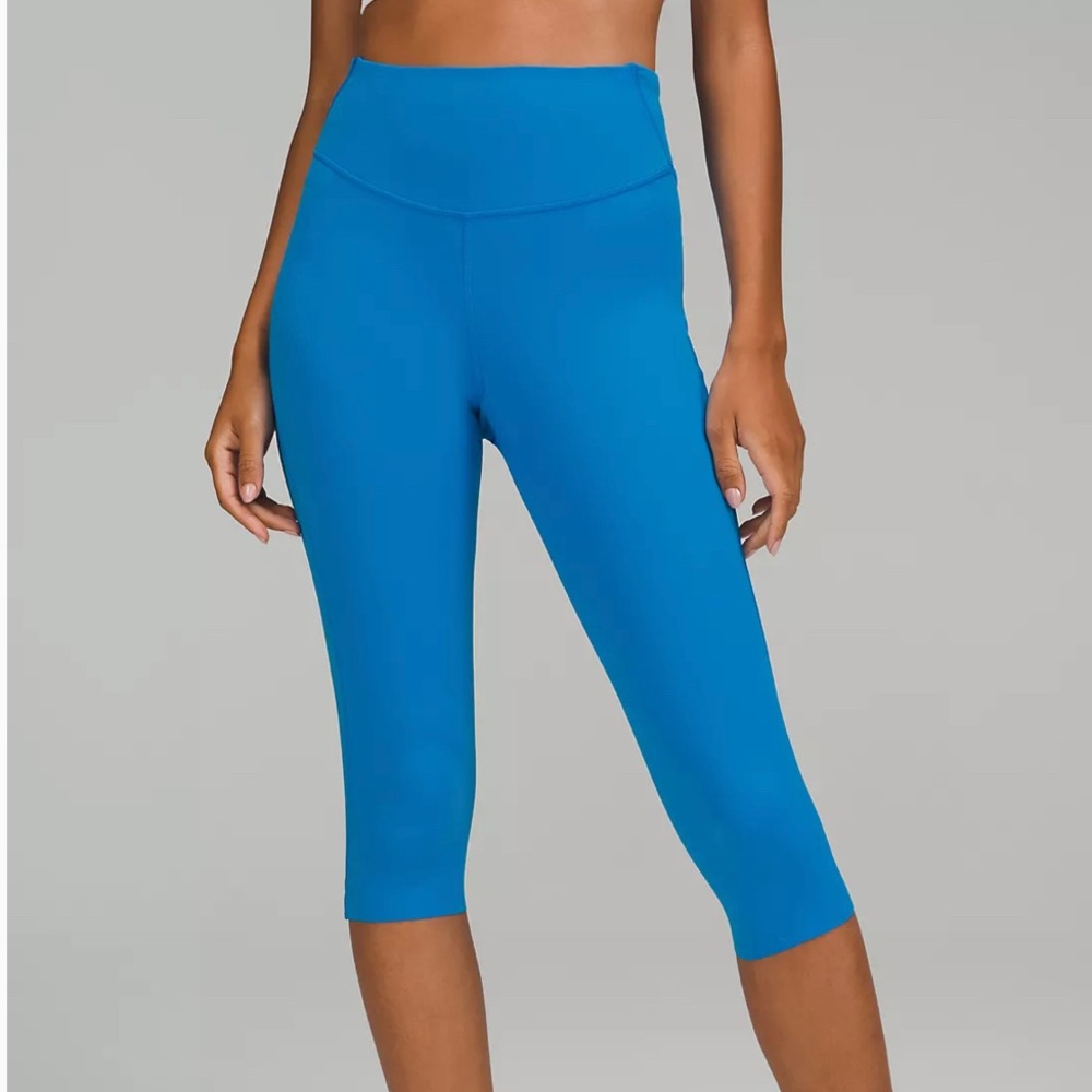 lululemon - BASE PACE HIGH-RISE CROP 17" in Poolside